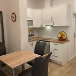 公寓 阿尼卡&加布里埃拉公寓 马卡尔斯卡