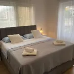 阿尼卡&加布里埃拉公寓 公寓 *