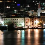 阿尼卡&加布里埃拉公寓 公寓