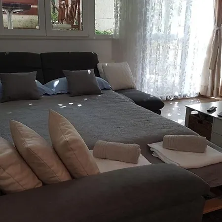 Anica & Gabriela Apartment *