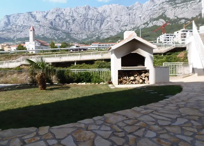 Апартаменти Anica & Gabriela *