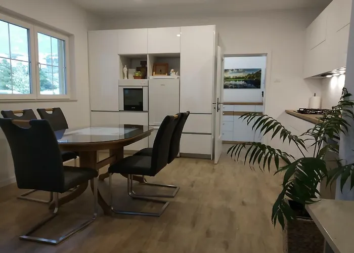 Anica & Gabriela Appartement Makarska